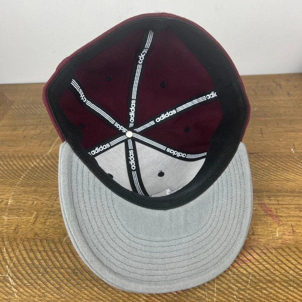 Mississippi‎ State Bulldogs Hat Red Gray One Size Adidas Flex Cap NCAA Football